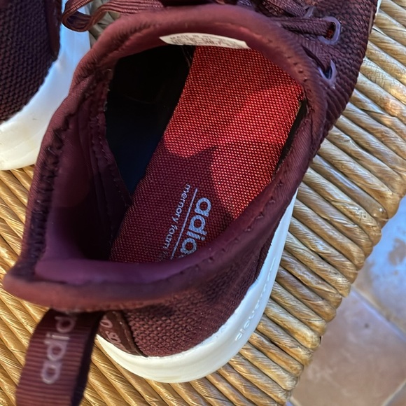 Adidas Women’s 6 1/2 cloudform shoes - Picture 4 of 7